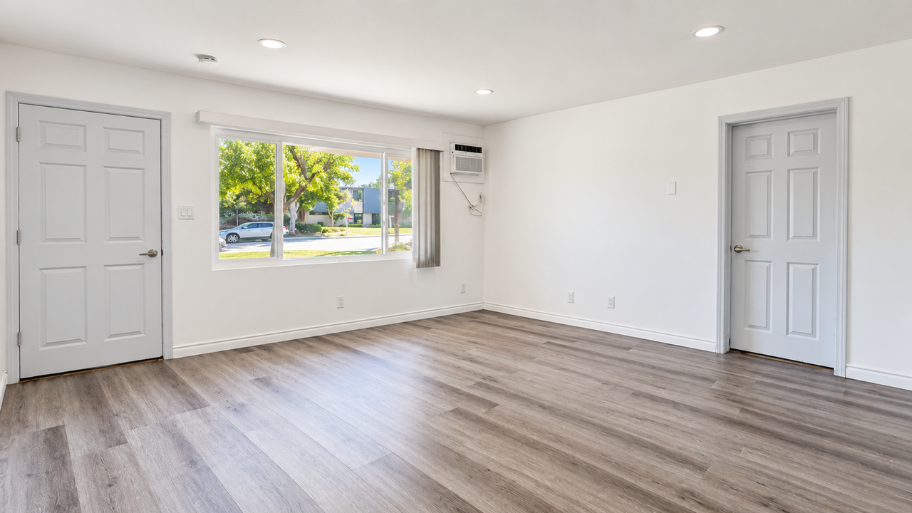 515 CATKING LLC (FVA) - Photo 2 of 33