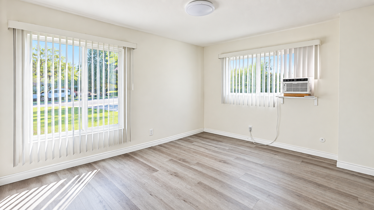 515 CATKING LLC (FVA) - Photo 3 of 33