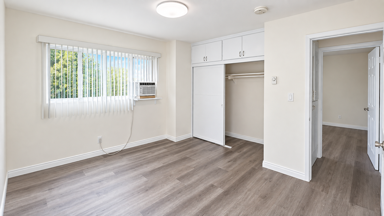 515 CATKING LLC (FVA) - Photo 7 of 33