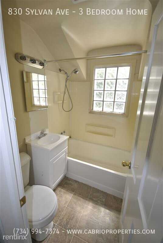 830 Sylvan Ave. - Photo 5 of 15