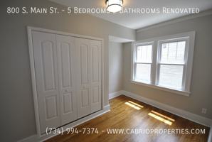featured image of 800 S Main St