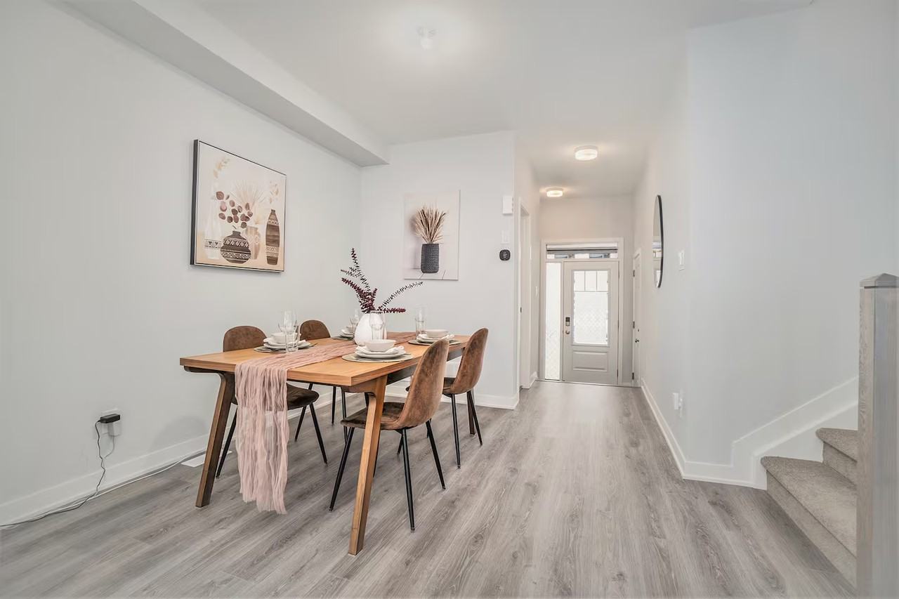231 Billrian Crescent - Photo 5 of 16