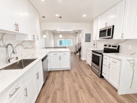 437 & 441 W. Queen St - Photo 1 of 1