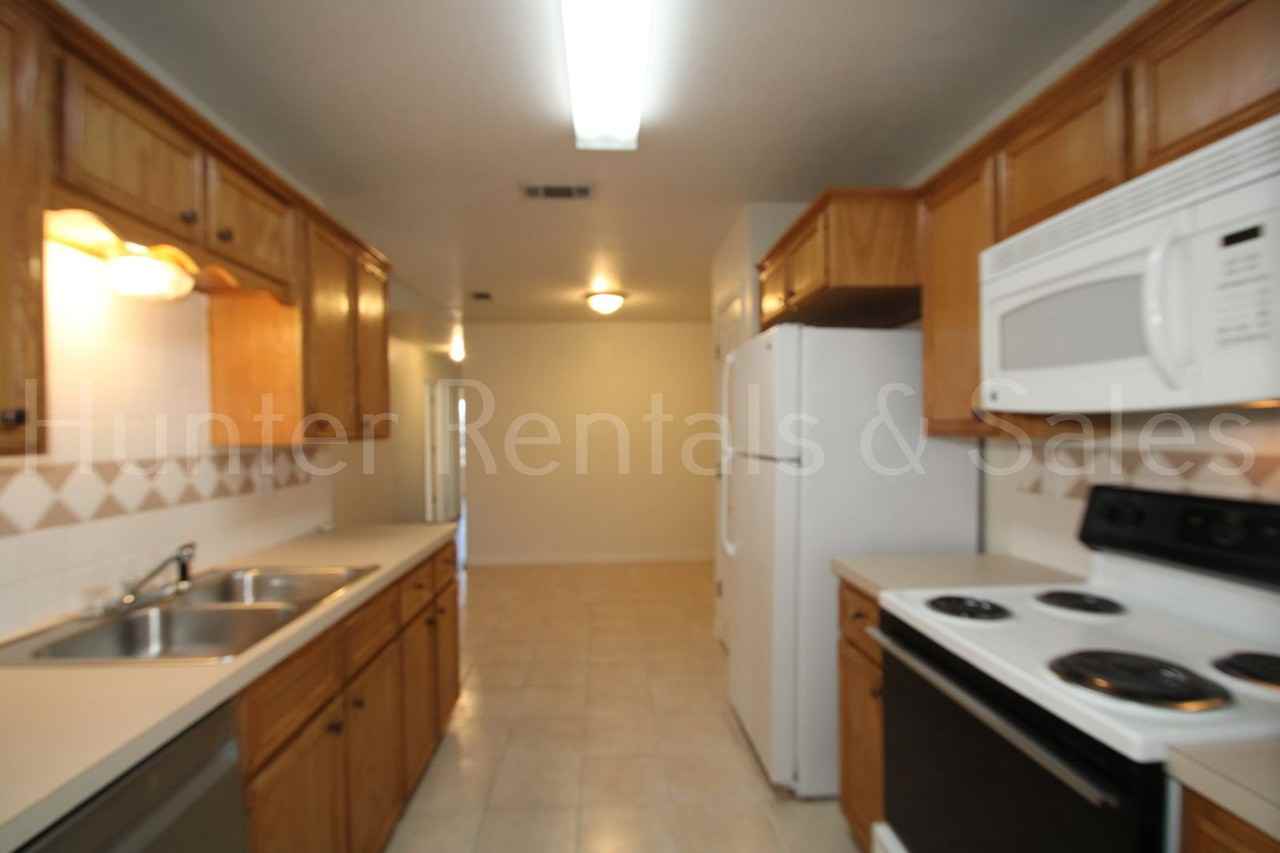 2604A Lucille Dr - Photo 7 of 21