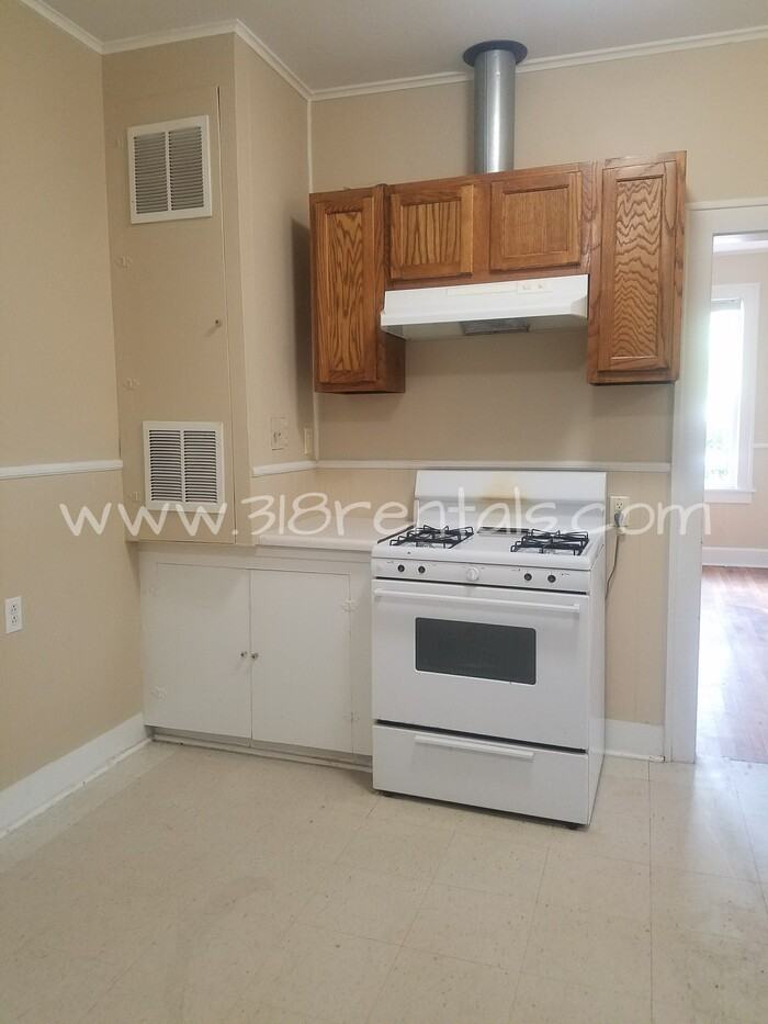 654 Columbia St - Photo 5 of 9