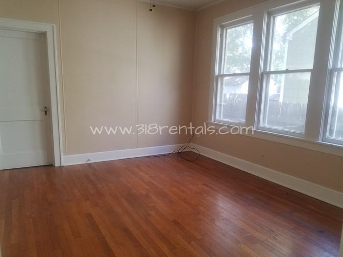 654 Columbia St - Photo 6 of 9