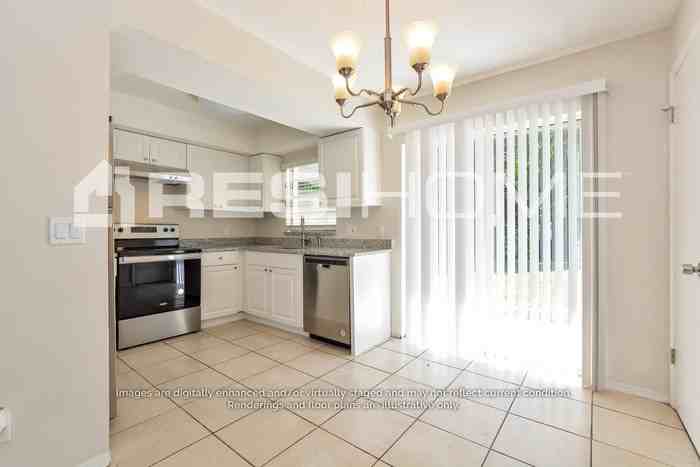 2075 San Jose Blvd - Photo 4 of 24