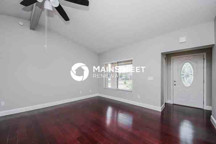 1349 Via Villanova Way - Photo 2 of 16