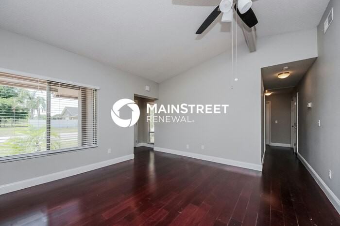 1349 Via Villanova Way - Photo 3 of 16