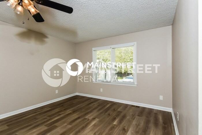 64 Habersham Cir Ne - Photo 3 of 15