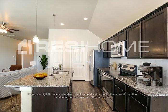8065 Brighton Ave - Photo 4 of 19