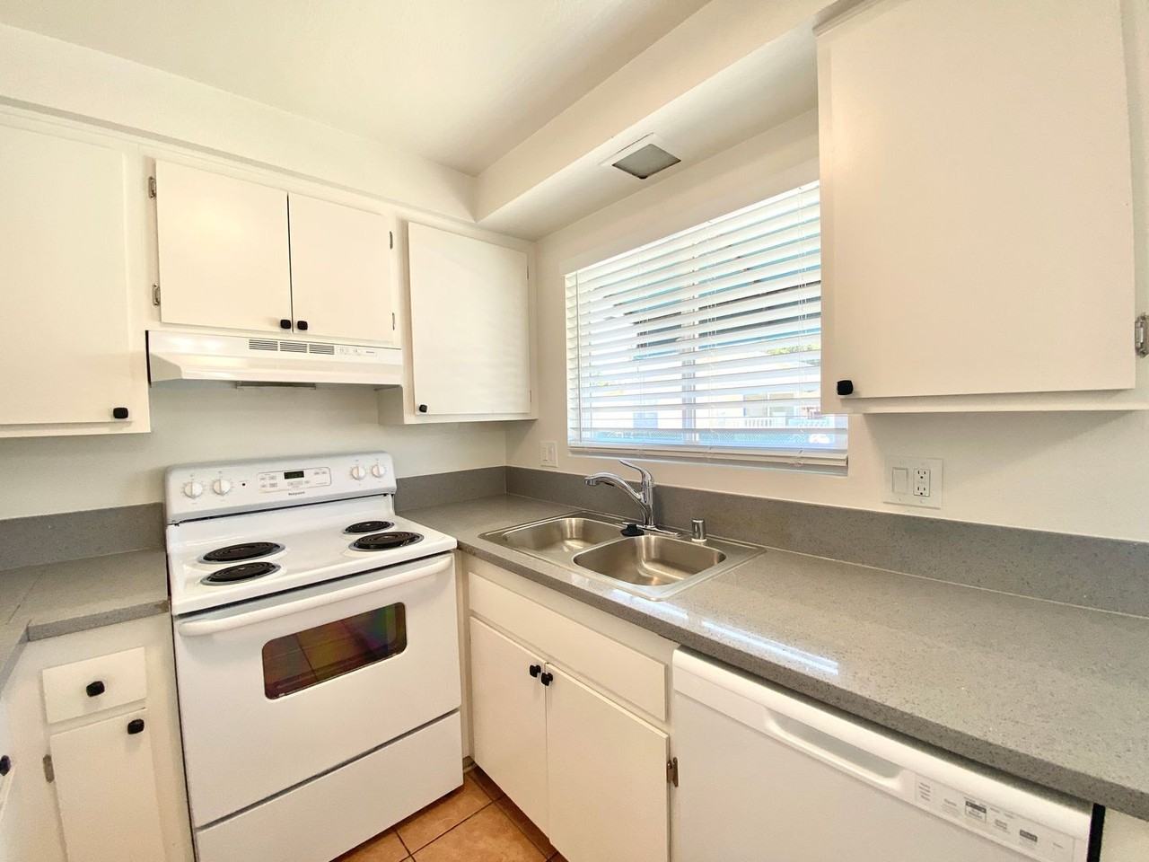 345 Mathilda Dr #11 - Photo 7 of 10