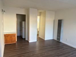featured image of 300 Dolliver St