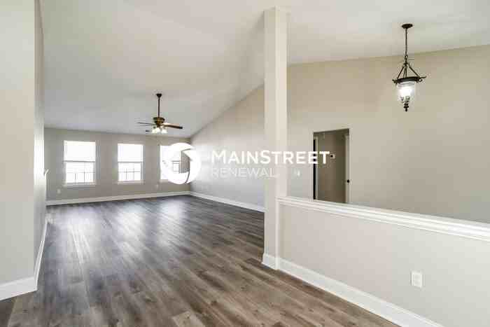 1008 Glen Hollow Dr - Photo 7 of 16