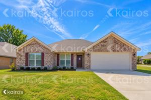 featured image of 810 Heather Dr