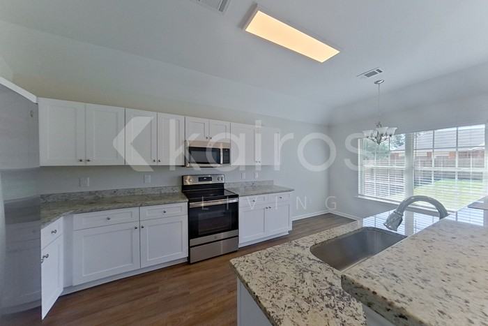 810 Heather Dr - Photo 6 of 22