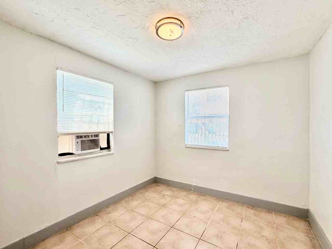 1500 Nw 65th St - Photo 6 of 6