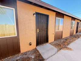 featured image of 140 W Wilson Ave