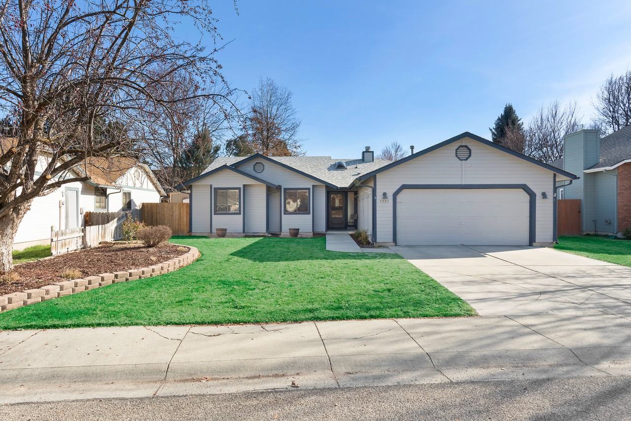 5385 W Lockport Dr - Photo 2 of 26