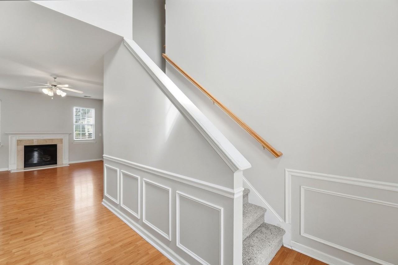 14801 Asheton Creek Dr - Photo 5 of 50