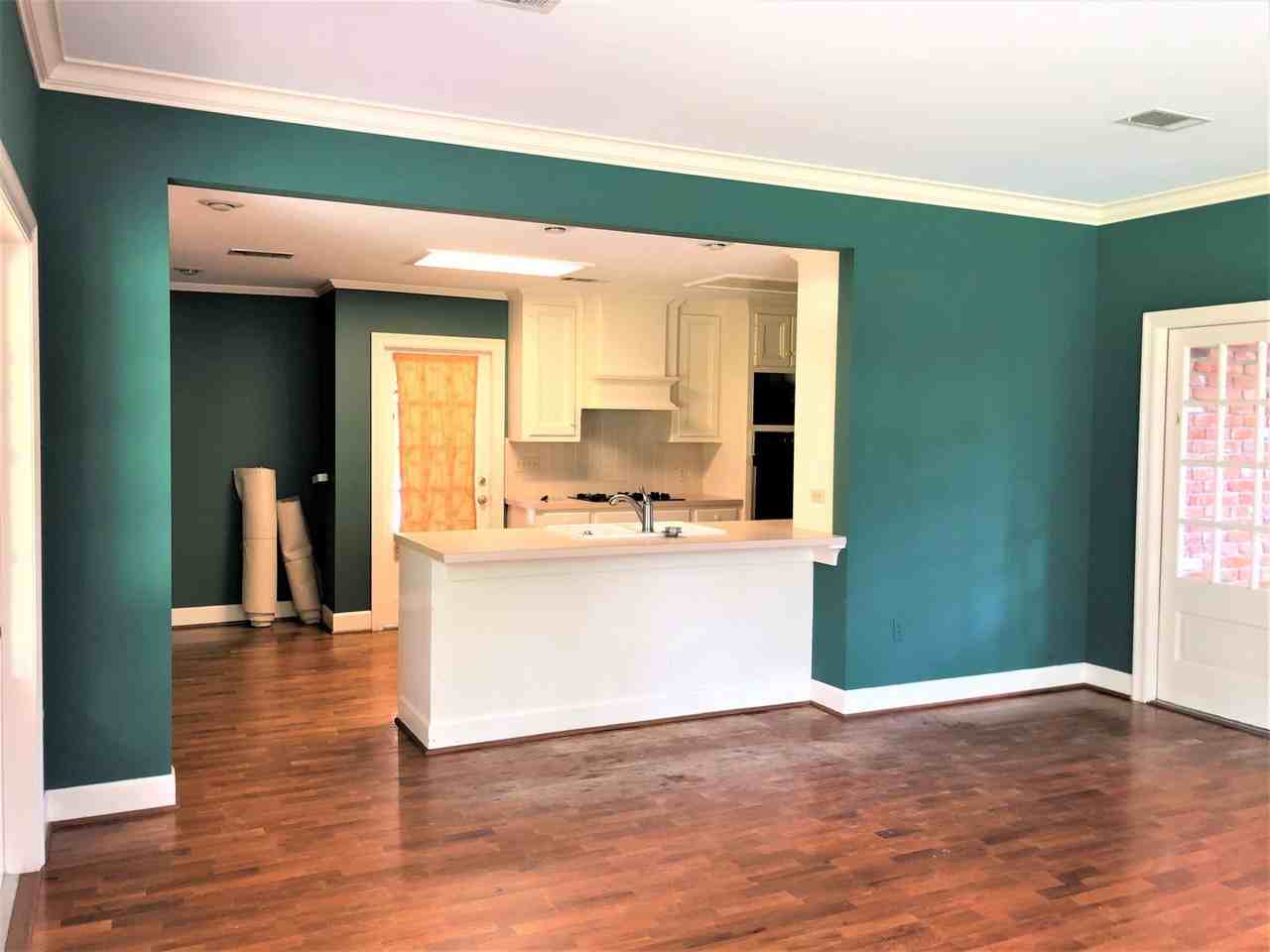 1034 Elizabeth Dr - Photo 5 of 36