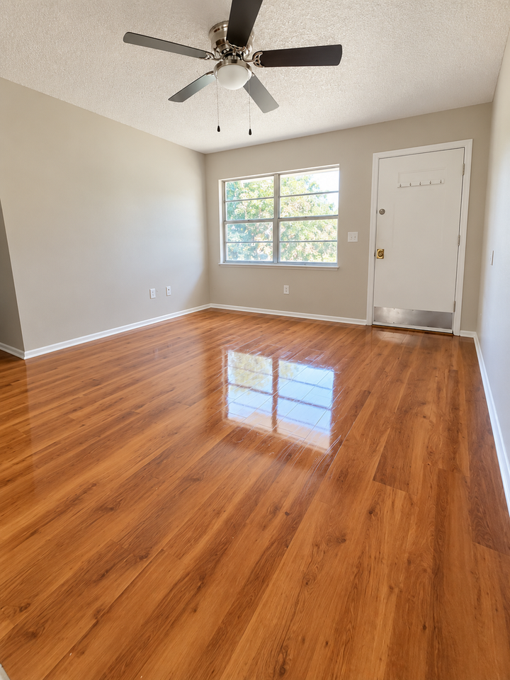 521 Park Dr - Photo 2 of 9