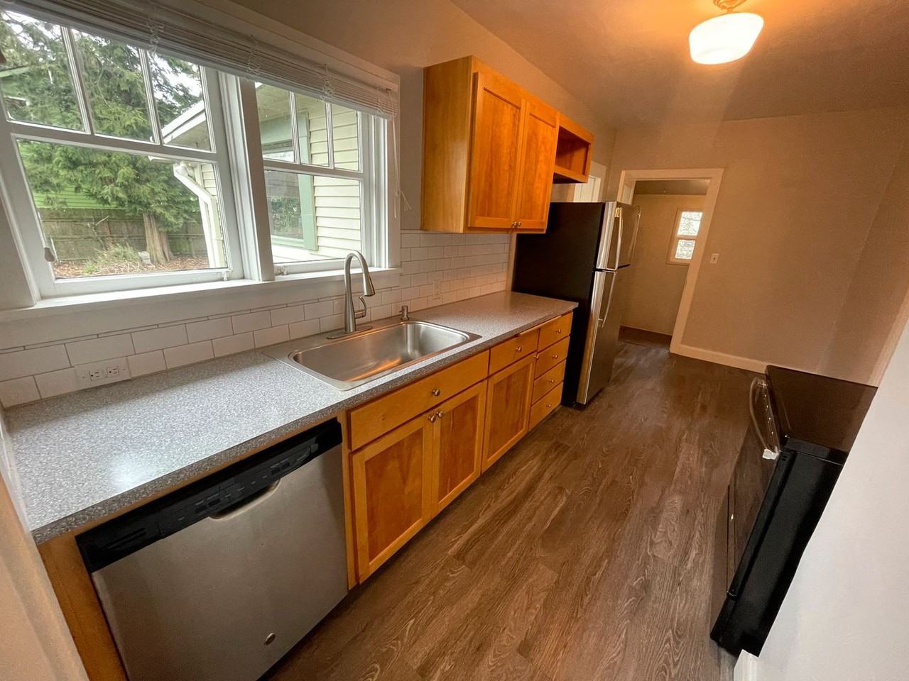6530 N Wilbur Ave - Photo 5 of 23
