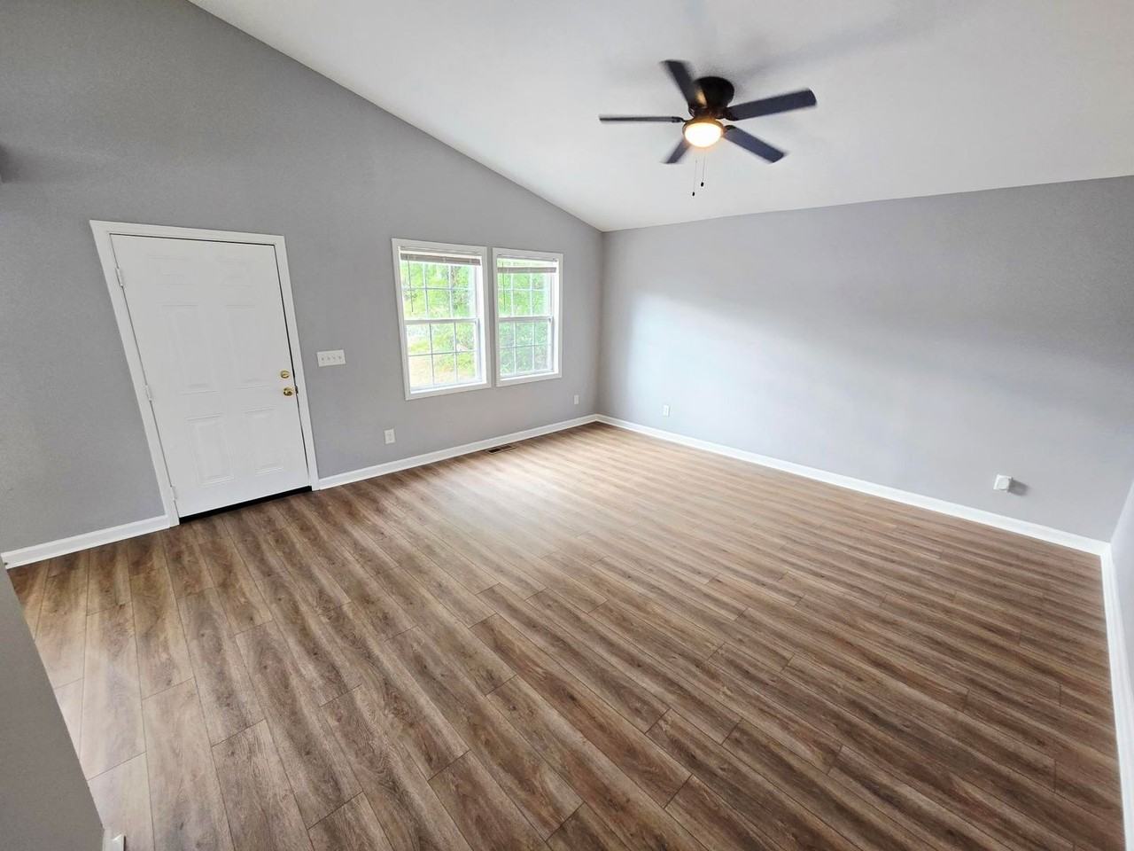 2237 Troendly St - Photo 2 of 15
