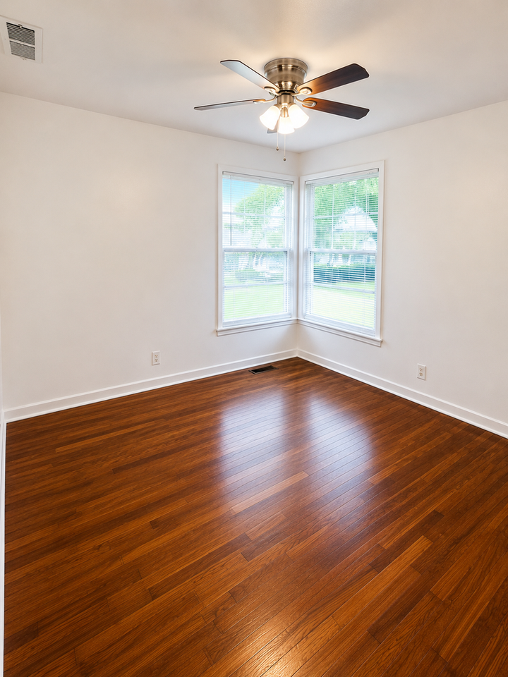 425 S Austin St - Photo 6 of 11