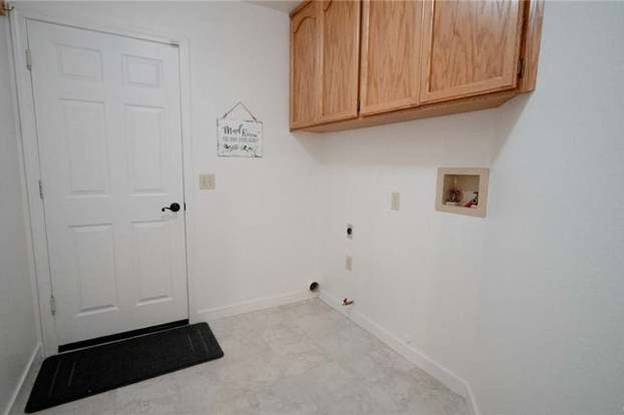 1451 Manzanita Ave - Photo 5 of 28