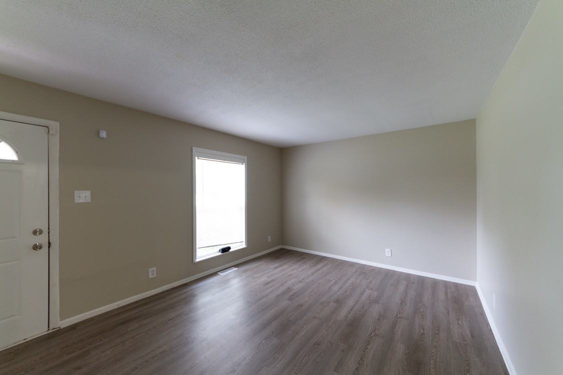 4016 Wallace Ave - Photo 2 of 42