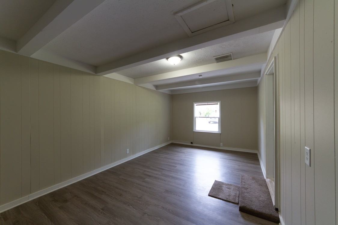 4016 Wallace Ave - Photo 6 of 42