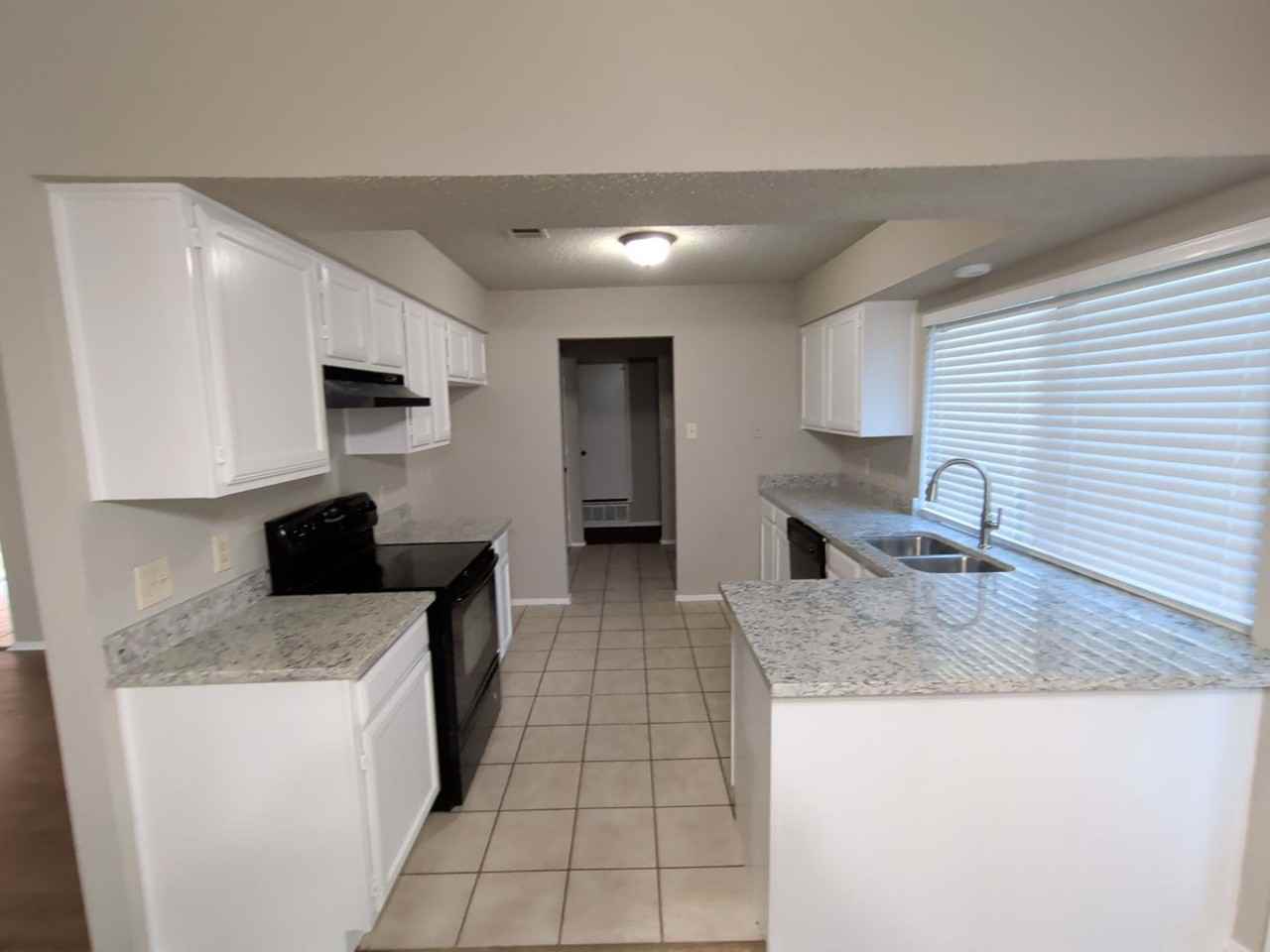 1703 Chittam Dr - Photo 5 of 31