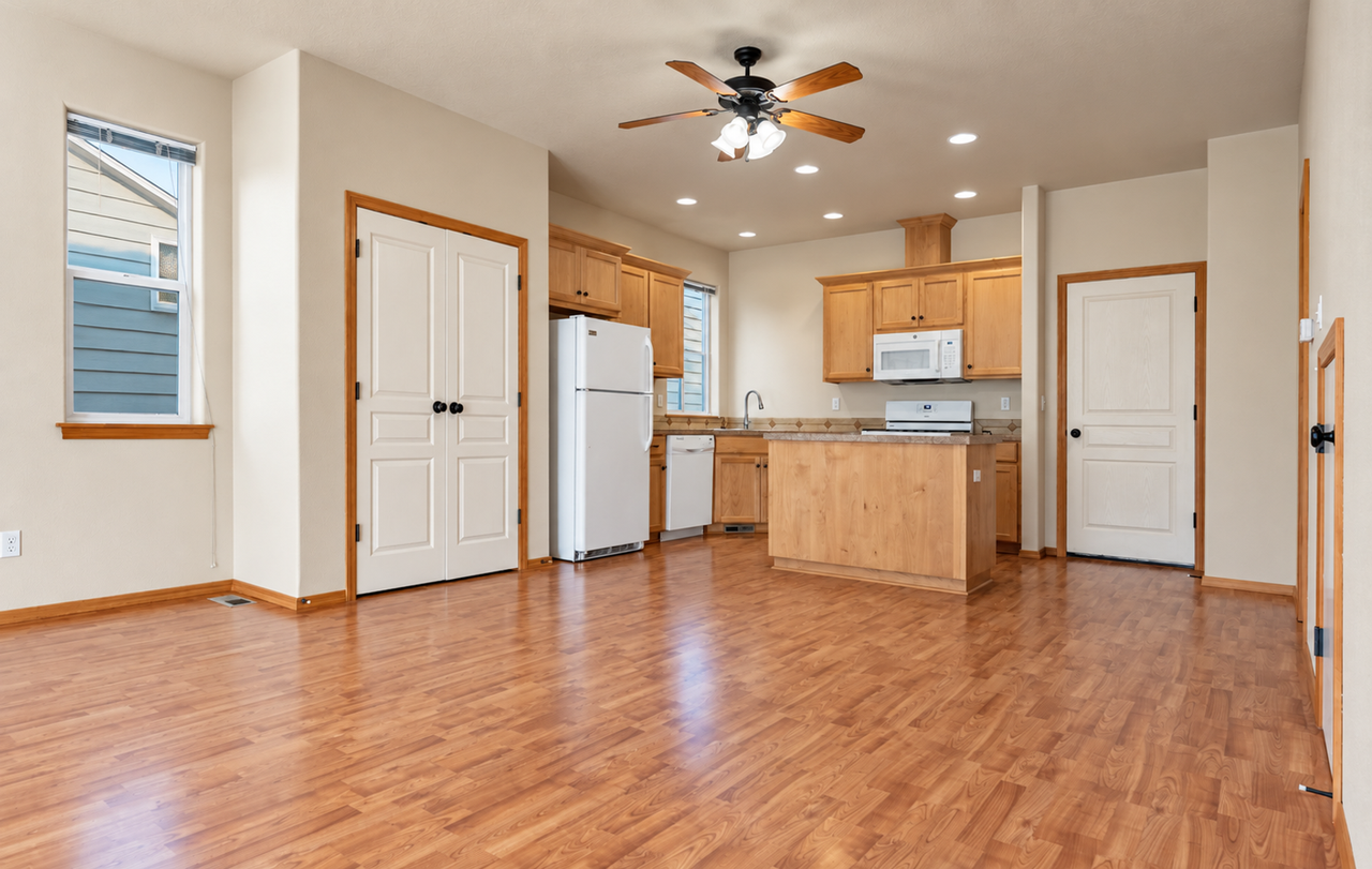 14177 Russ Wilcox Way - Photo 5 of 31