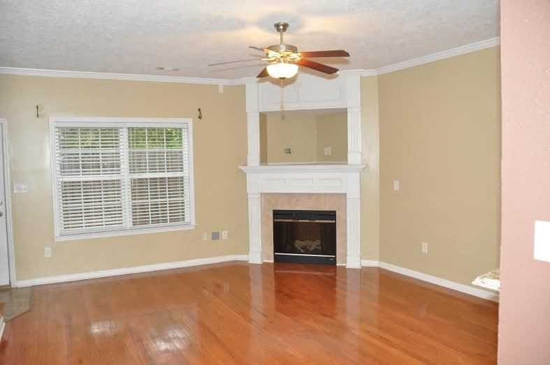 2208 River Park Ct - Photo 4 of 10