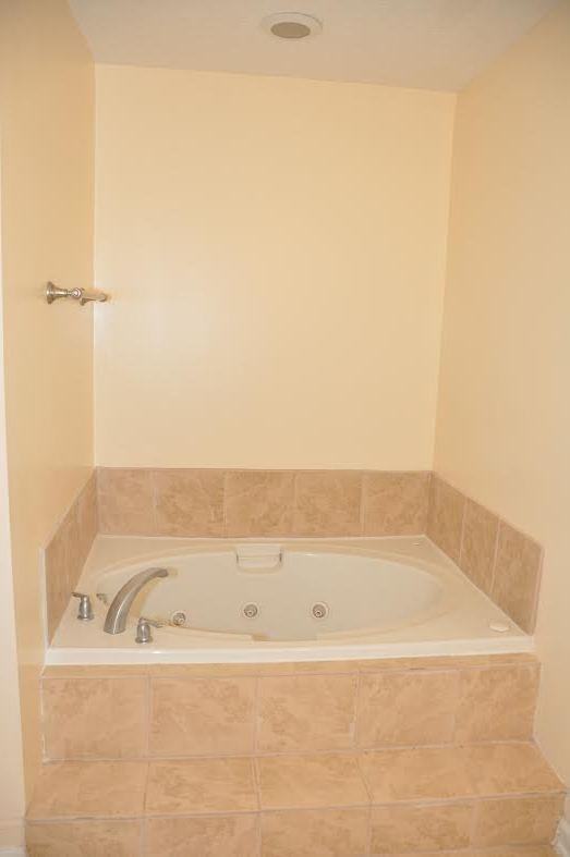2208 River Park Ct - Photo 7 of 10
