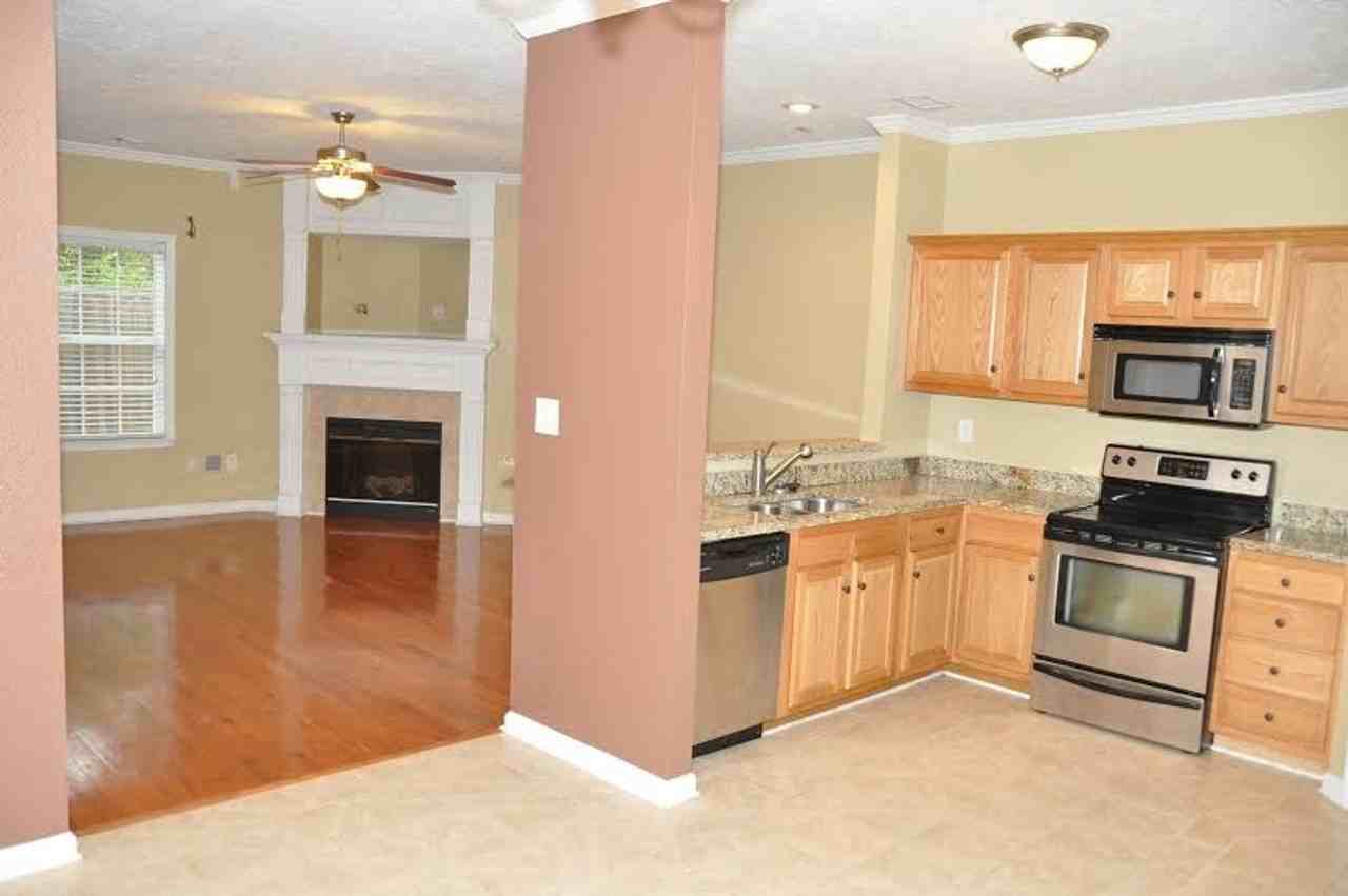2214 River Park Ct - Photo 3 of 10