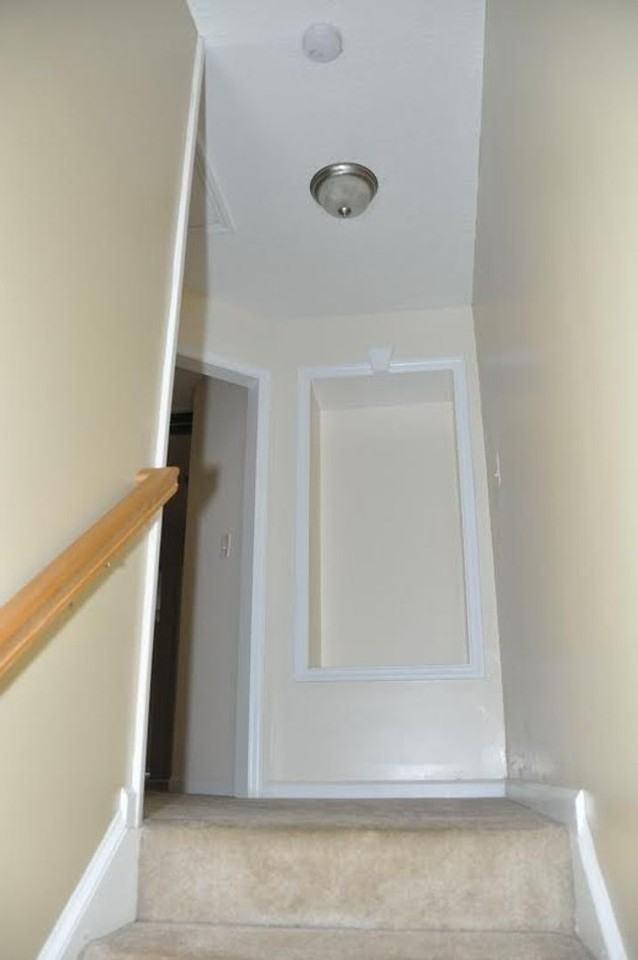 2214 River Park Ct - Photo 5 of 10