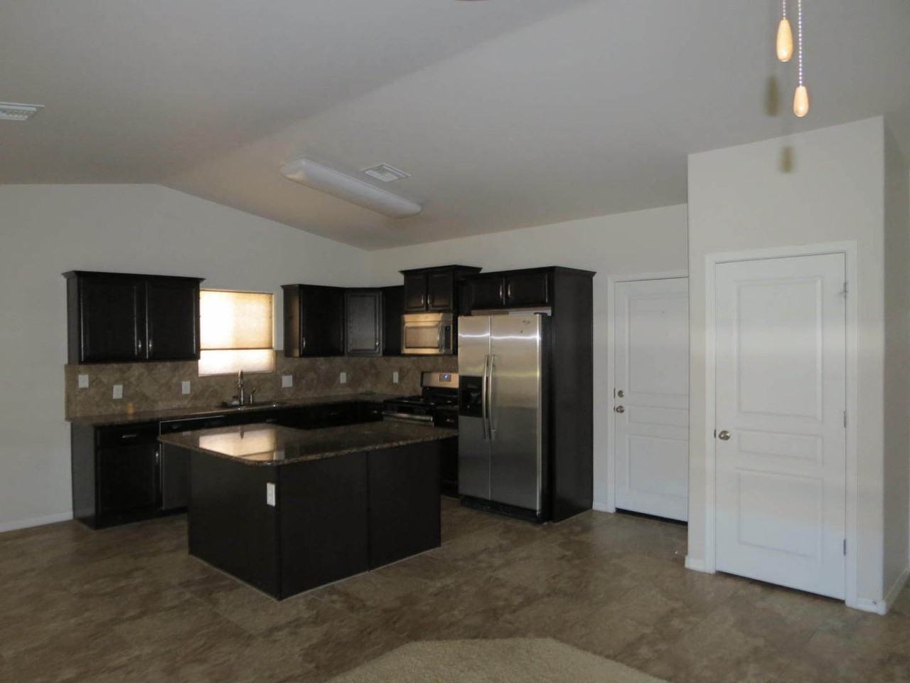 11670 E 36th St - Photo 5 of 22