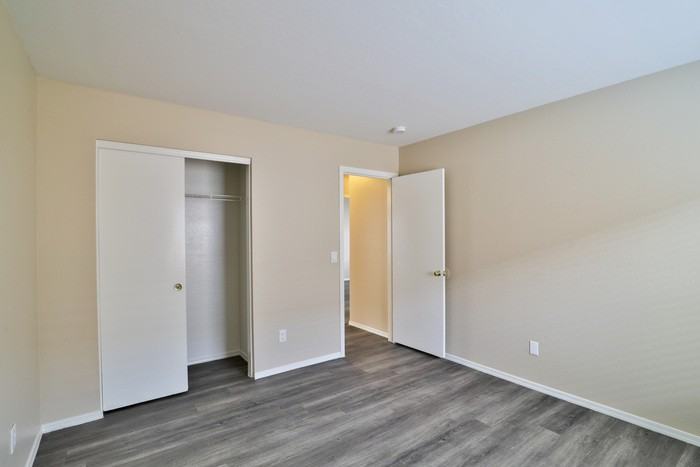 133 S 110th Pl - Photo 6 of 21