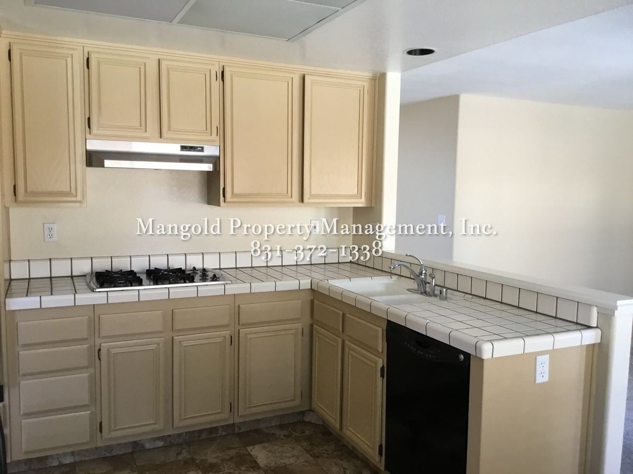 3232 De Forest Rd - Photo 7 of 13