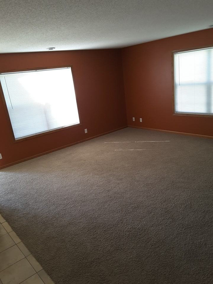 2338 Elianna Dr - Photo 3 of 7