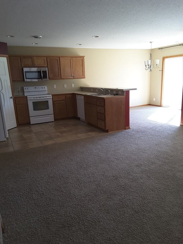 2338 Elianna Dr - Photo 5 of 7