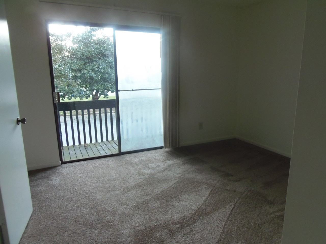 401 Golf Rd #100 - Photo 2 of 12
