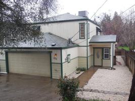featured image of 1711 El Paso St