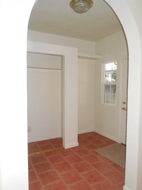 1711 El Paso St - Photo 3 of 19