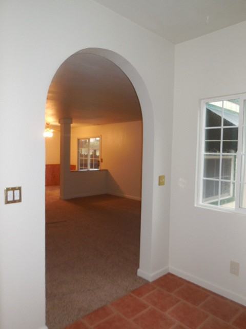 1711 El Paso St - Photo 4 of 19