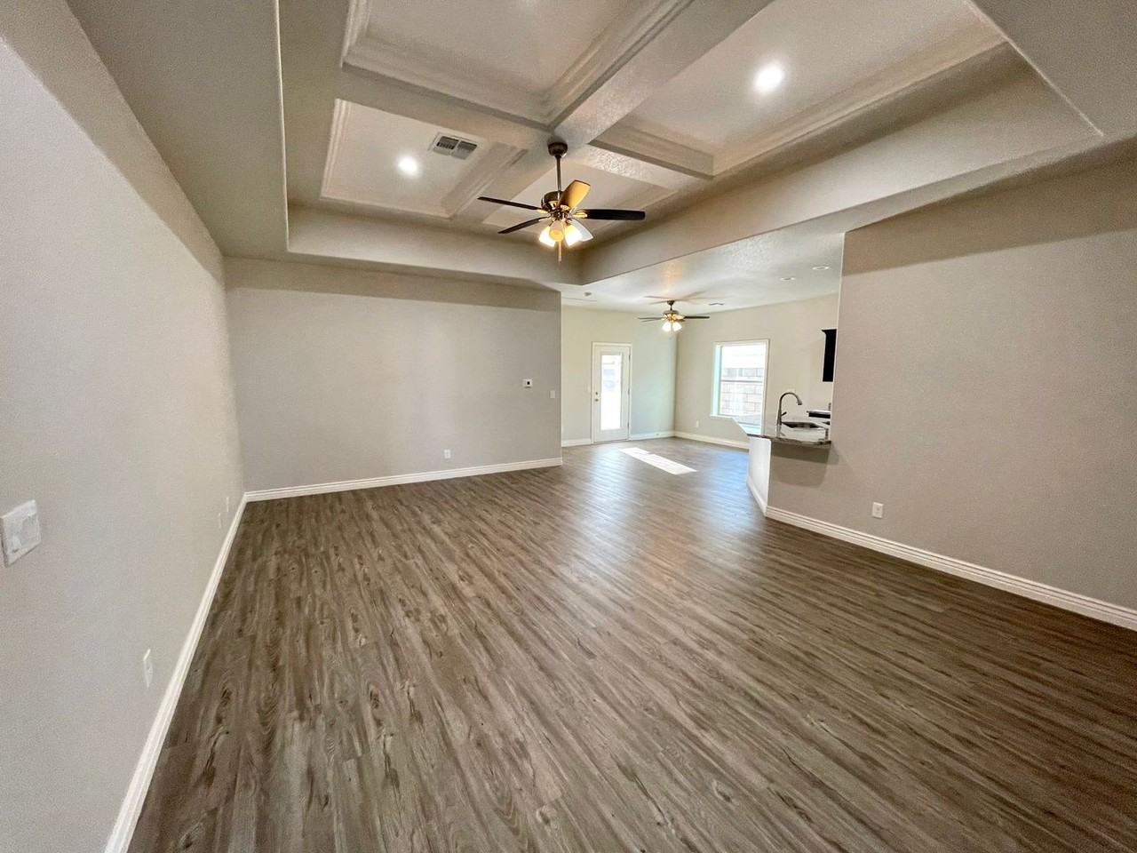 3398 N Apache St - Photo 4 of 35