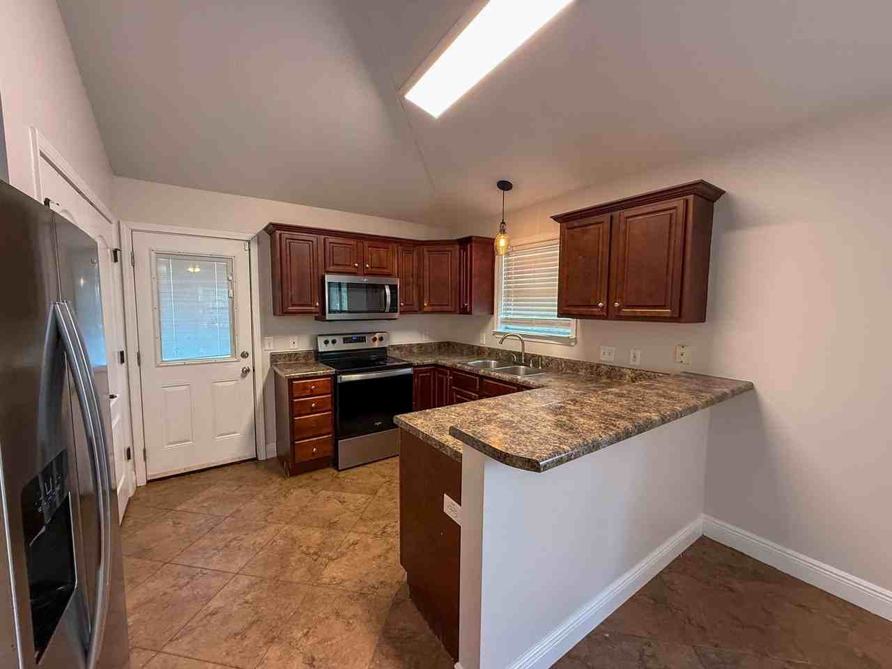 247 Cottage View Dr - Photo 5 of 20