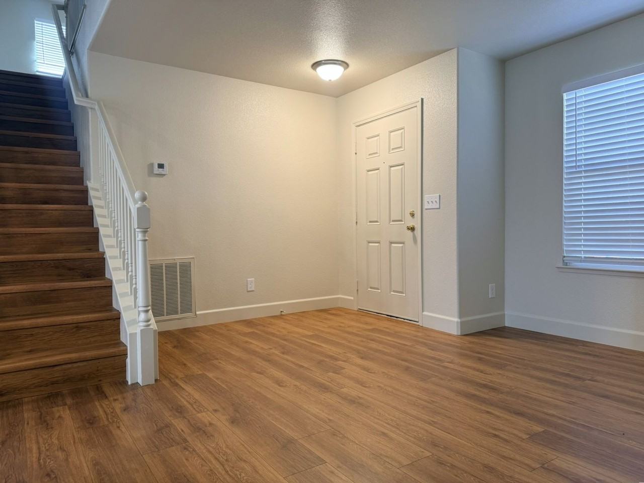 1204 Brightday Dr - Photo 3 of 33